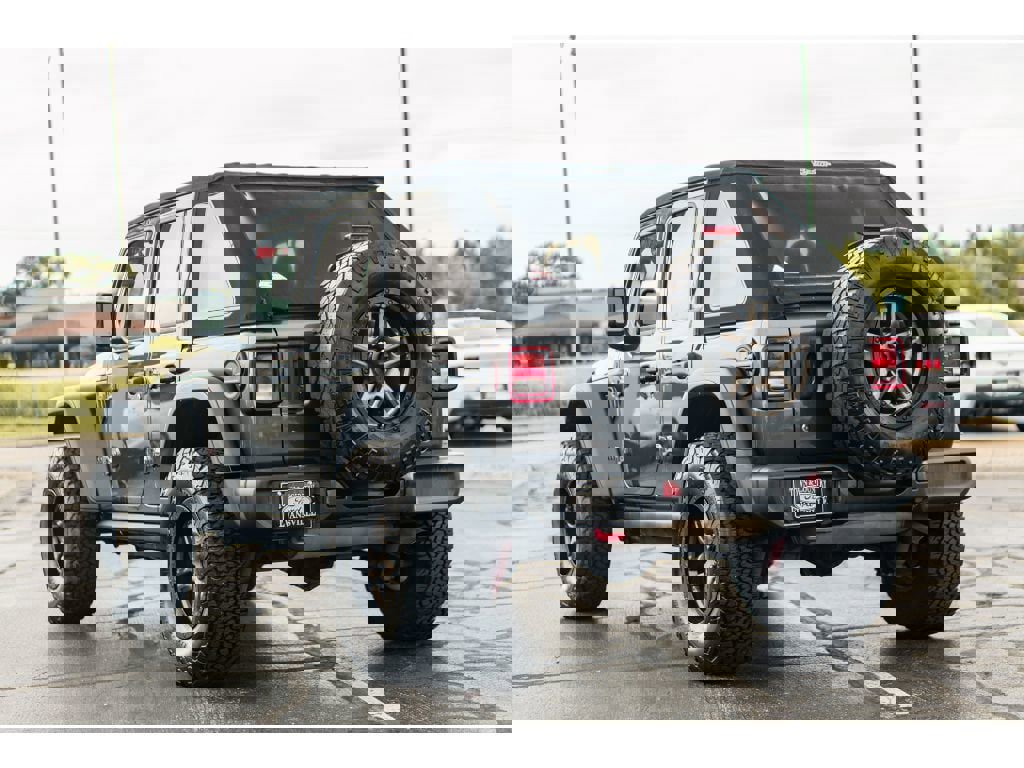 Used 2018 Jeep Wrangler Unlimited Rubicon w/ Dual Top Group image 3