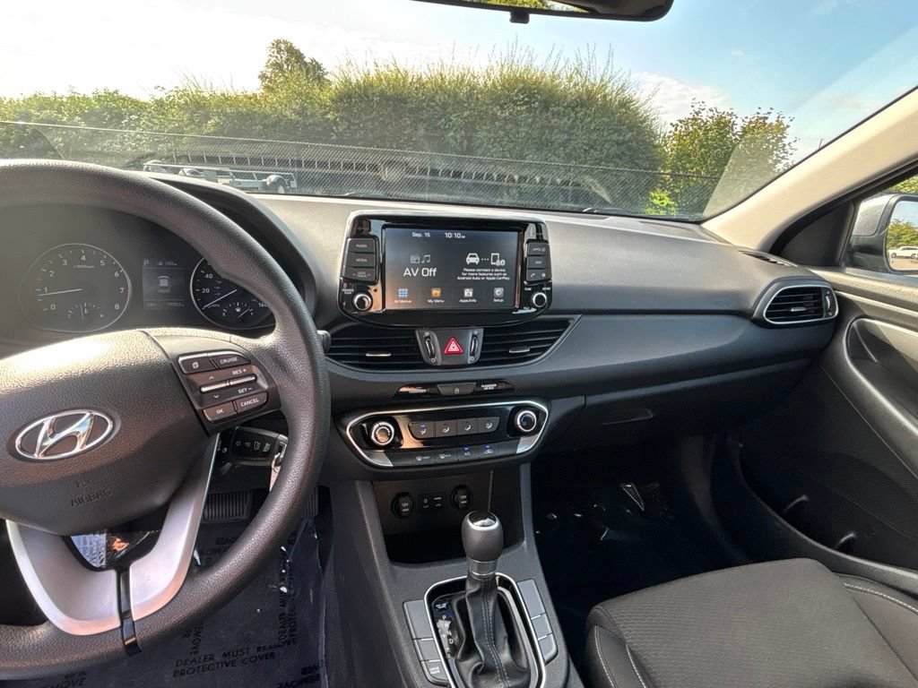 Used 2019 Hyundai Elantra GT FWD image 26