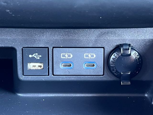 Used 2022 Toyota Highlander XLE AWD/4WD image 27