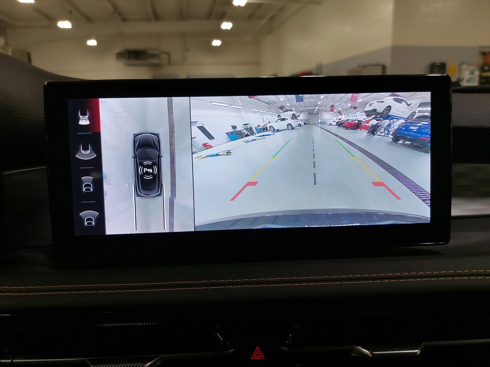 Used 2025 Alfa Romeo Tonale w/ Premium Package image 25