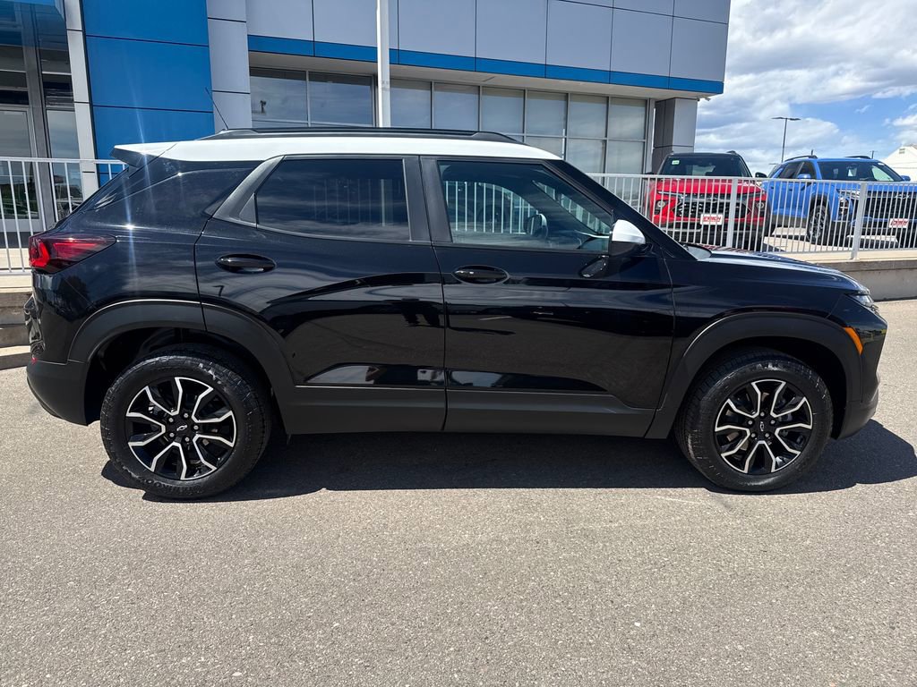 Used 2025 Chevrolet TrailBlazer ACTIV image 6