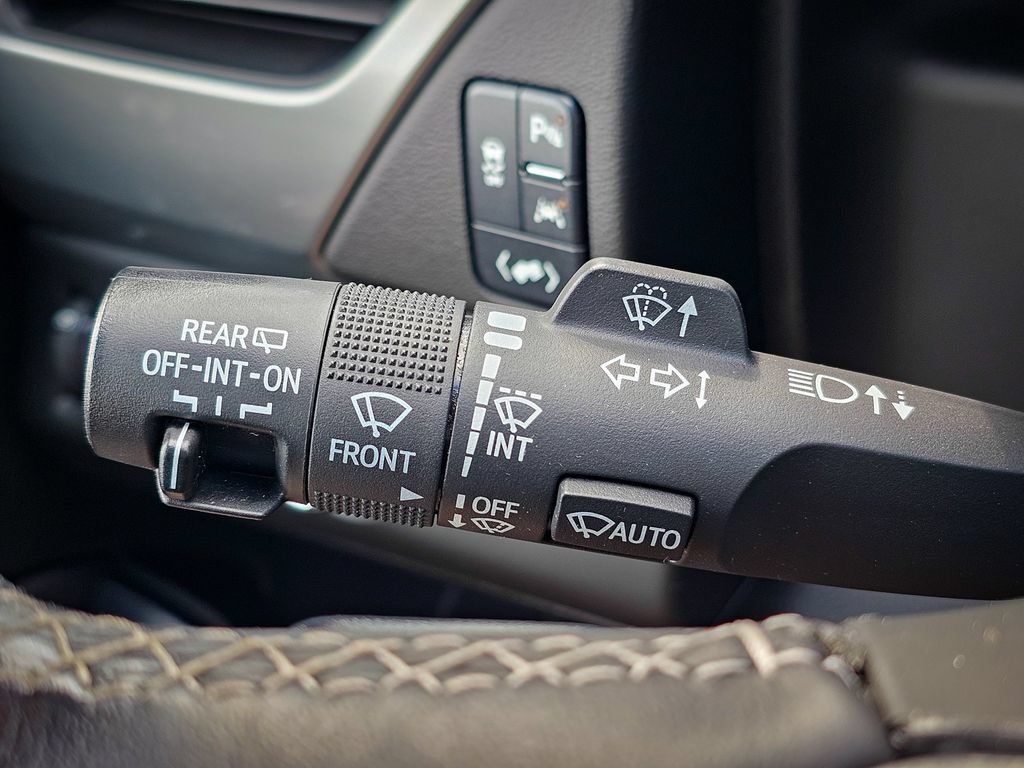 Used 2019 Chevrolet Suburban LT AWD/4WD image 21