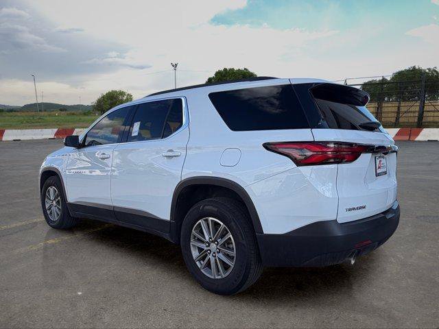 Used 2023 Chevrolet Traverse LT FWD image 4