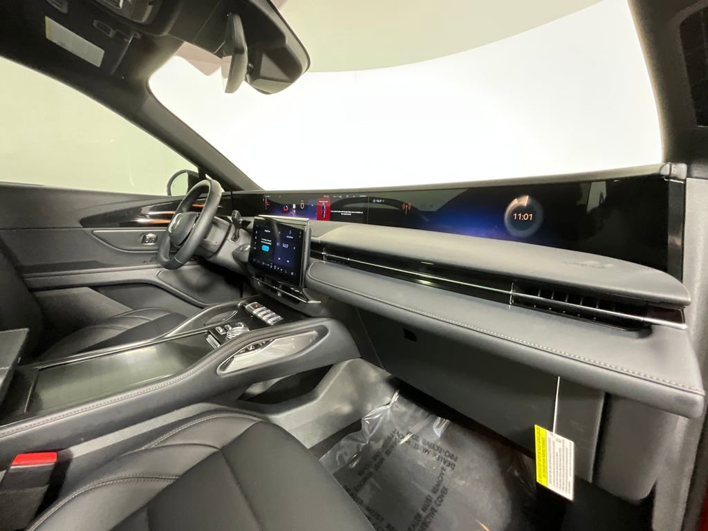 Used 2025 Lincoln Nautilus Premier w/ Jet Appearance Package image 19