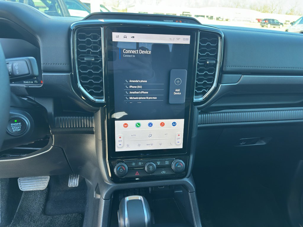 Used 2025 Ford Ranger Lariat w/ Black Appearance Package image 21