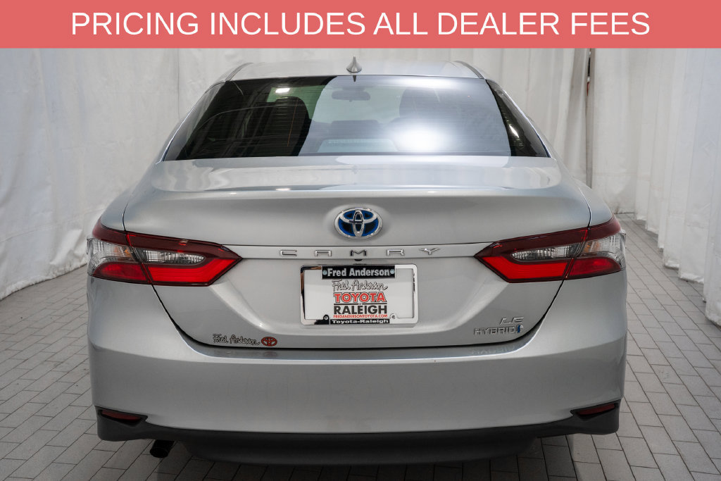 Used 2022 Toyota Camry LE FWD image 4