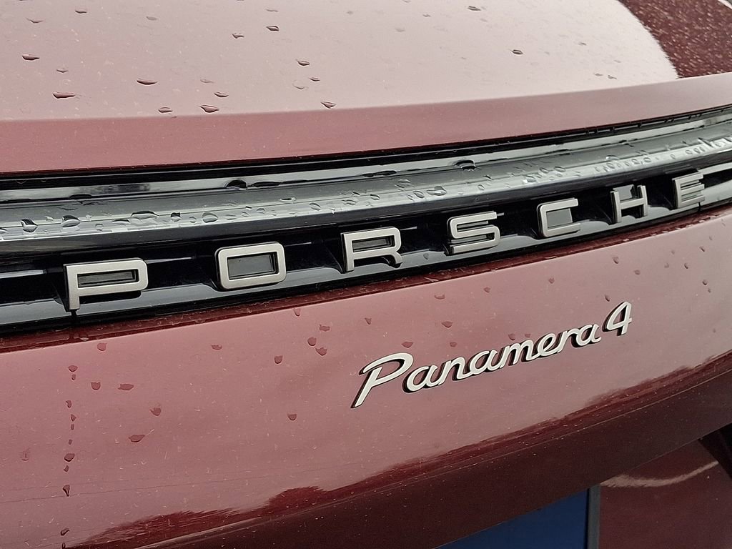 Used 2022 Porsche Panamera 4 Platinum Edition image 32
