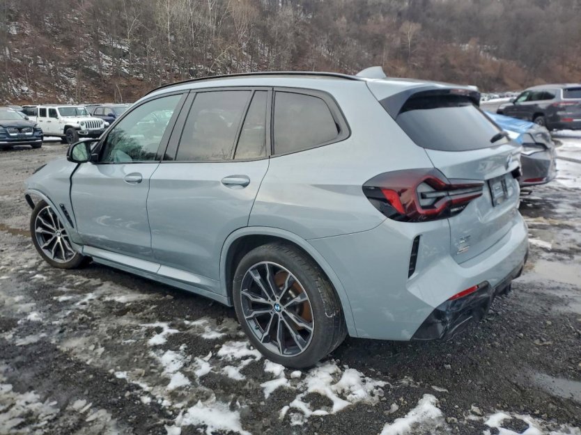 Used 2022 BMW X3 M40i image 4