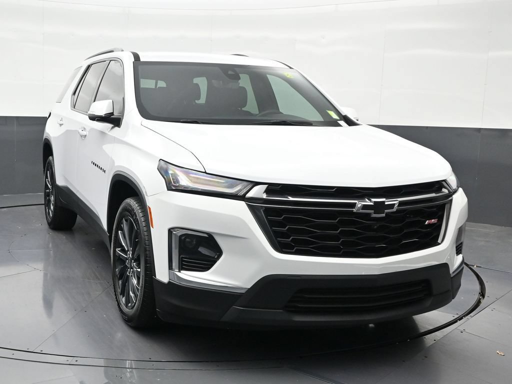 Used 2023 Chevrolet Traverse RS FWD image 8