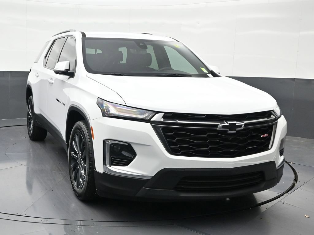 Used 2023 Chevrolet Traverse RS FWD image 8