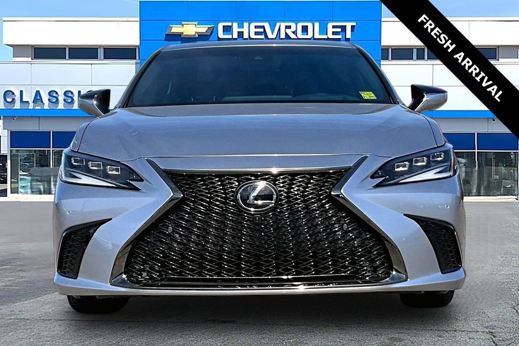 Used 2024 Lexus ES 350 F Sport w/ Accessory Package (Z2) image 2
