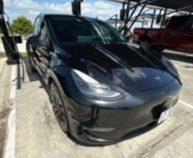Used 2021 Tesla Model Y Performance AWD/4WD image 2