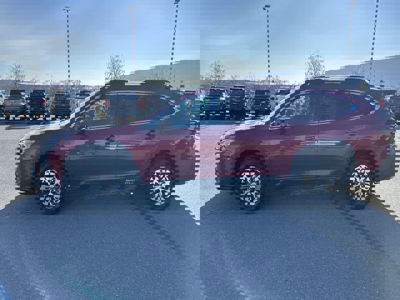 Used 2025 Subaru Outback Premium w/ Popular Package #1A image 4