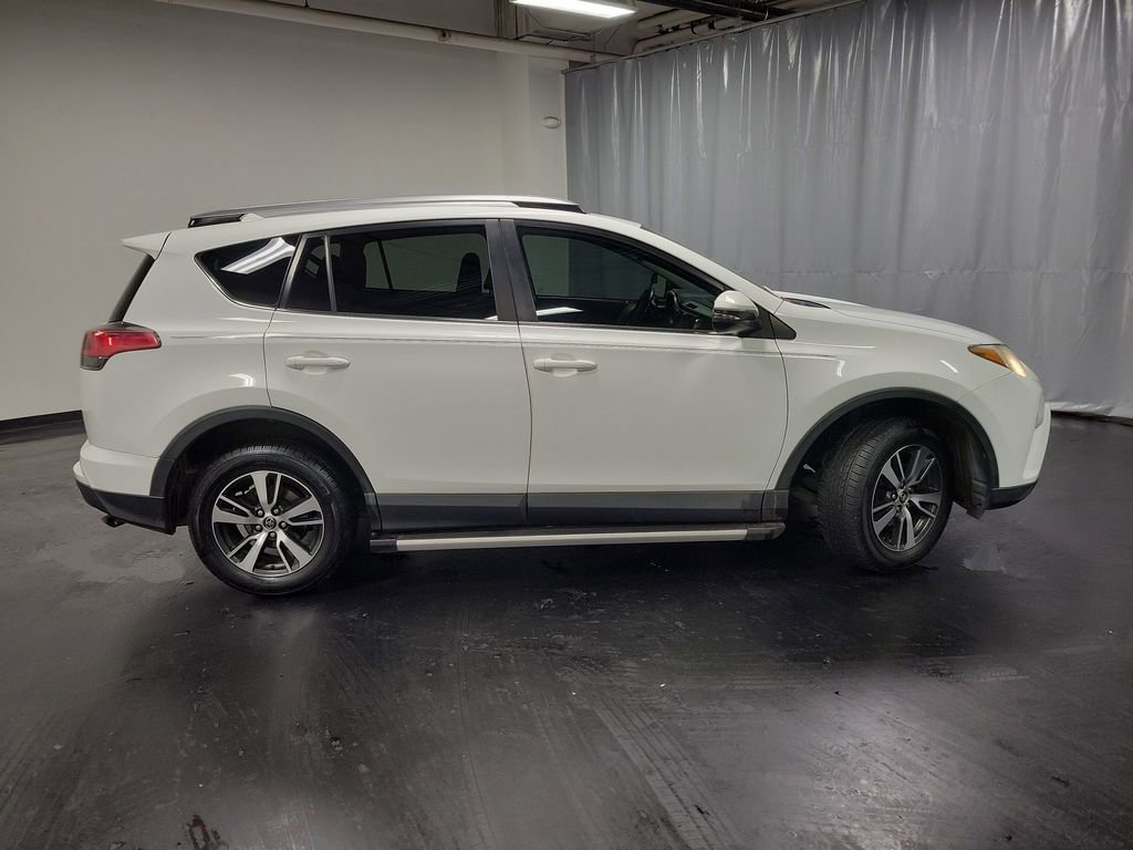 Used 2017 Toyota RAV4 XLE image 9