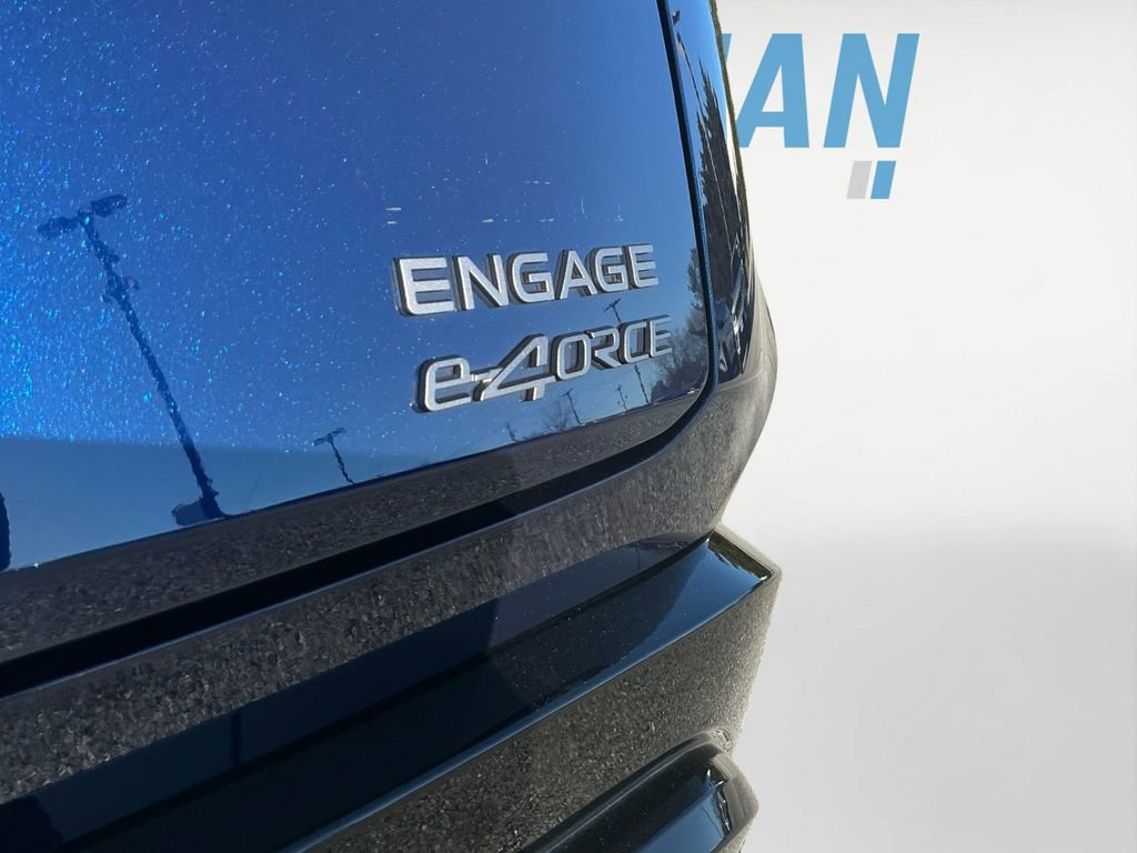 Used 2024 Nissan Ariya AWD image 23