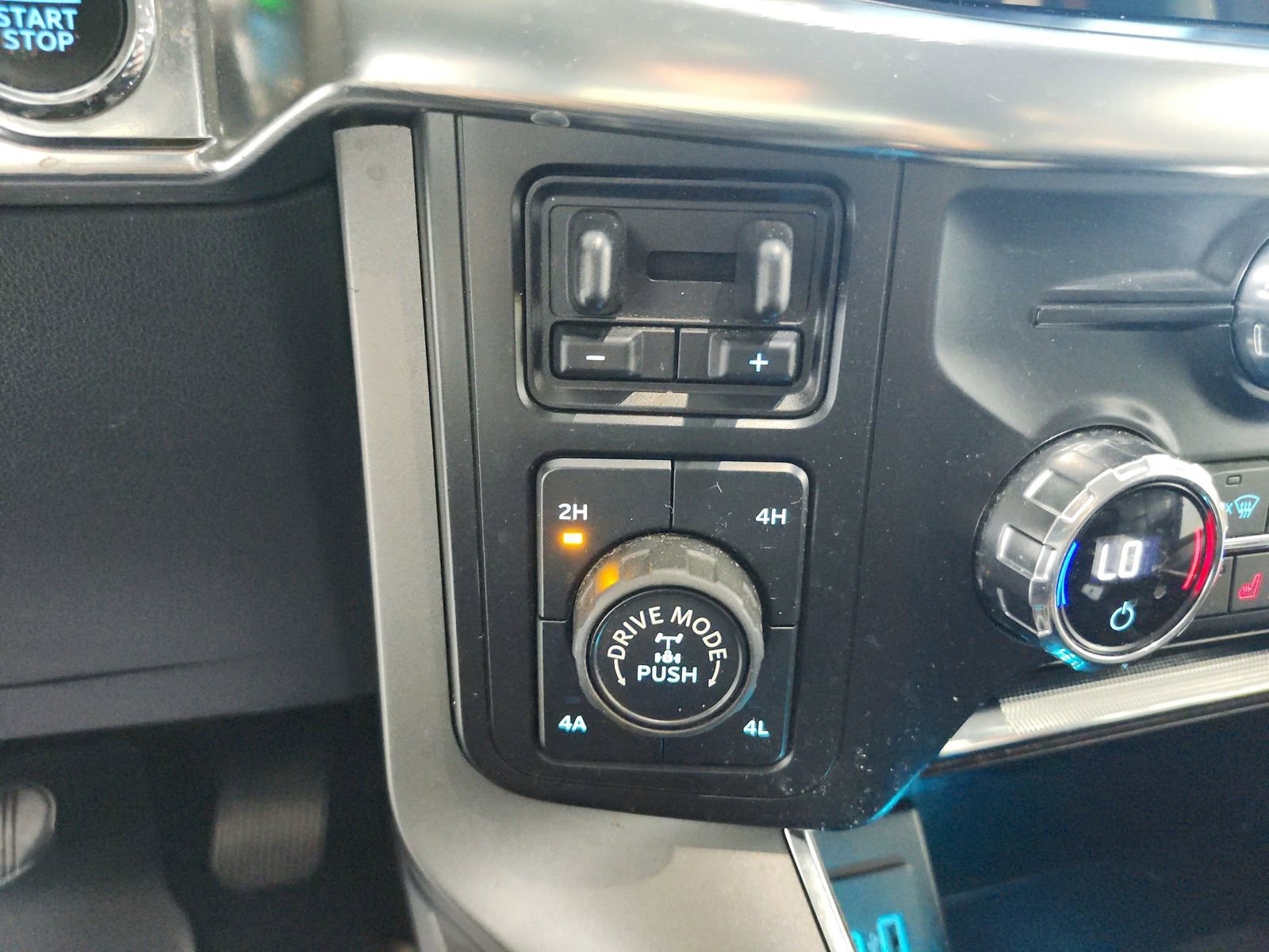 Used 2021 Ford F150 Lariat w/ Equipment Group 502A High AWD/4WD image 28