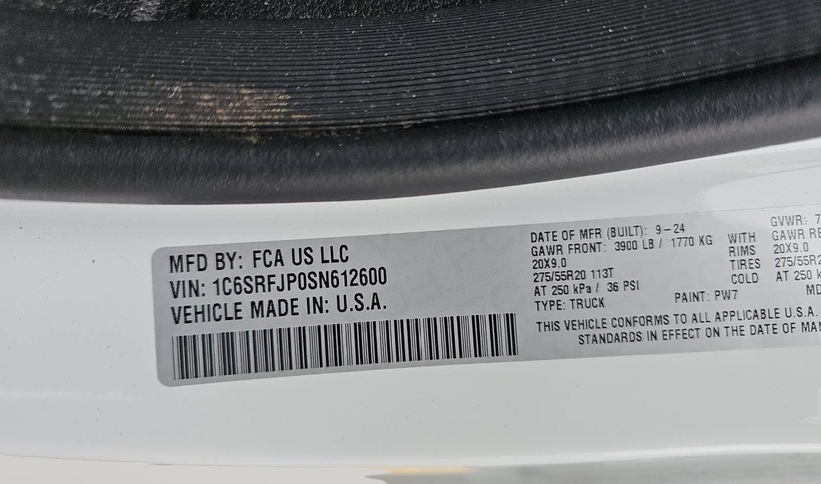 Used 2025 RAM 1500 Laramie AWD/4WD image 15