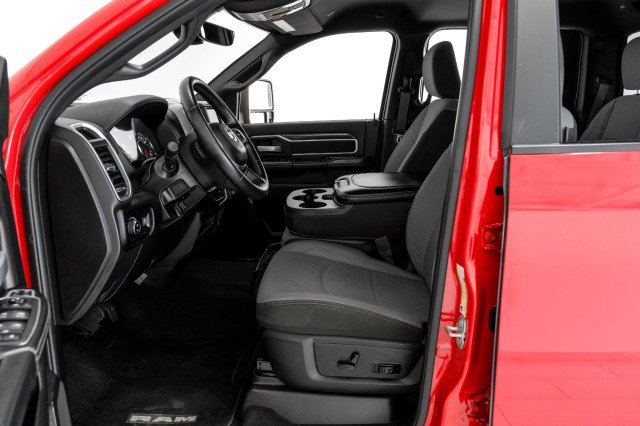 Used 2024 RAM 2500 Big Horn w/ Bed Utility Group image 33