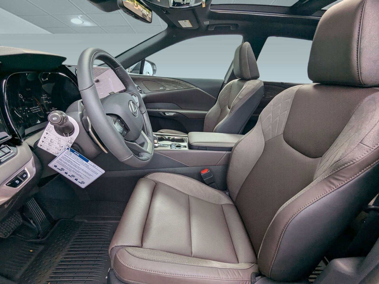 New 2025 Lexus RX 350 AWD image 5