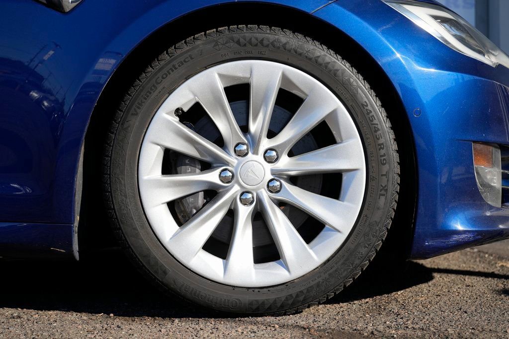 Used 2017 Tesla Model S 75D image 12