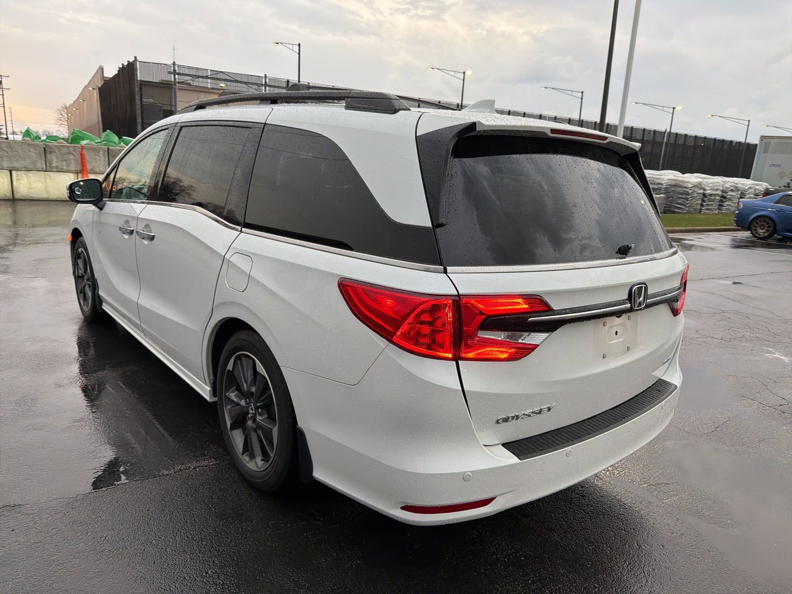 Used 2023 Honda Odyssey Elite image 6