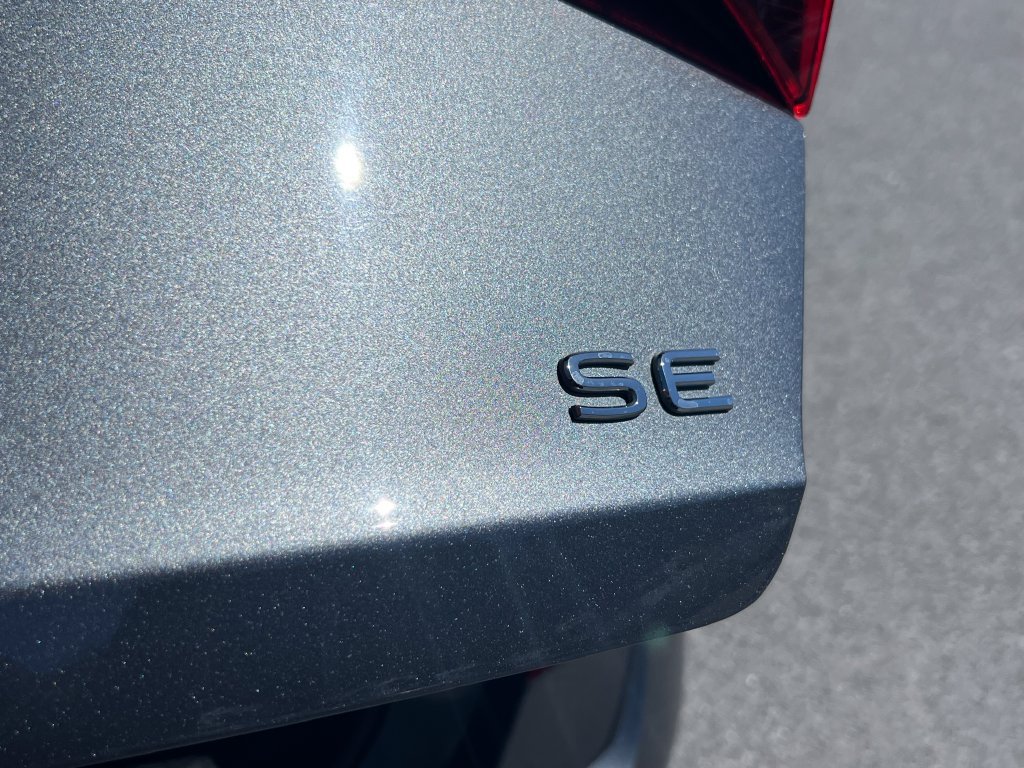 Used 2024 Volkswagen Jetta SE FWD image 14