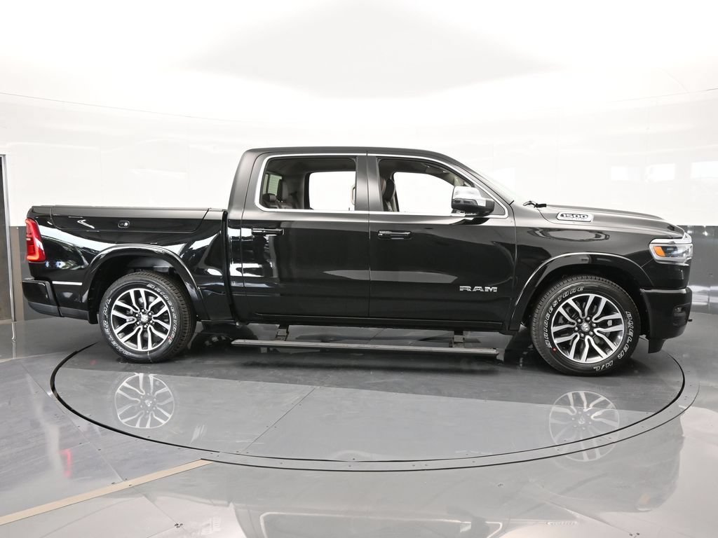 Used 2025 RAM 1500 Limited AWD/4WD image 3