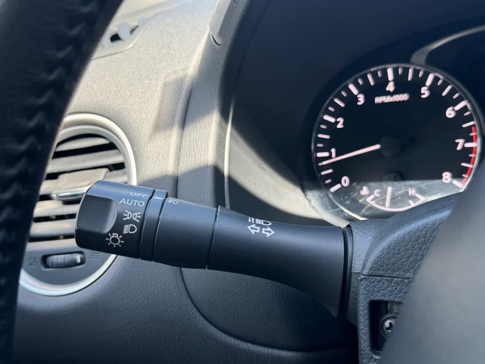 Used 2019 Nissan Pathfinder SV FWD image 20