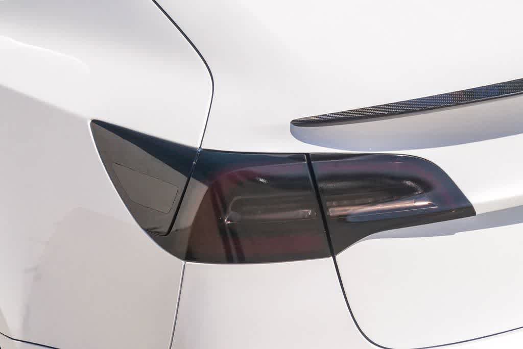 Used 2021 Tesla Model 3 Performance image 10