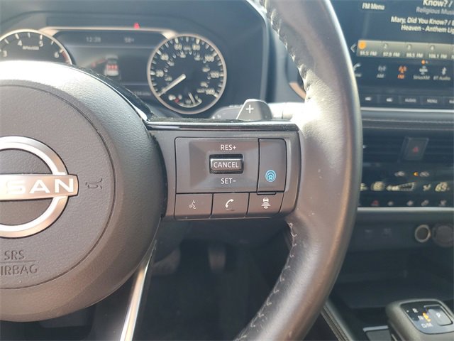 Used 2023 Nissan Rogue SL w/ SL Premium Package image 19