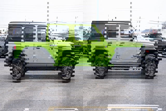 Used 2025 Jeep Wrangler Unlimited Sport image 6