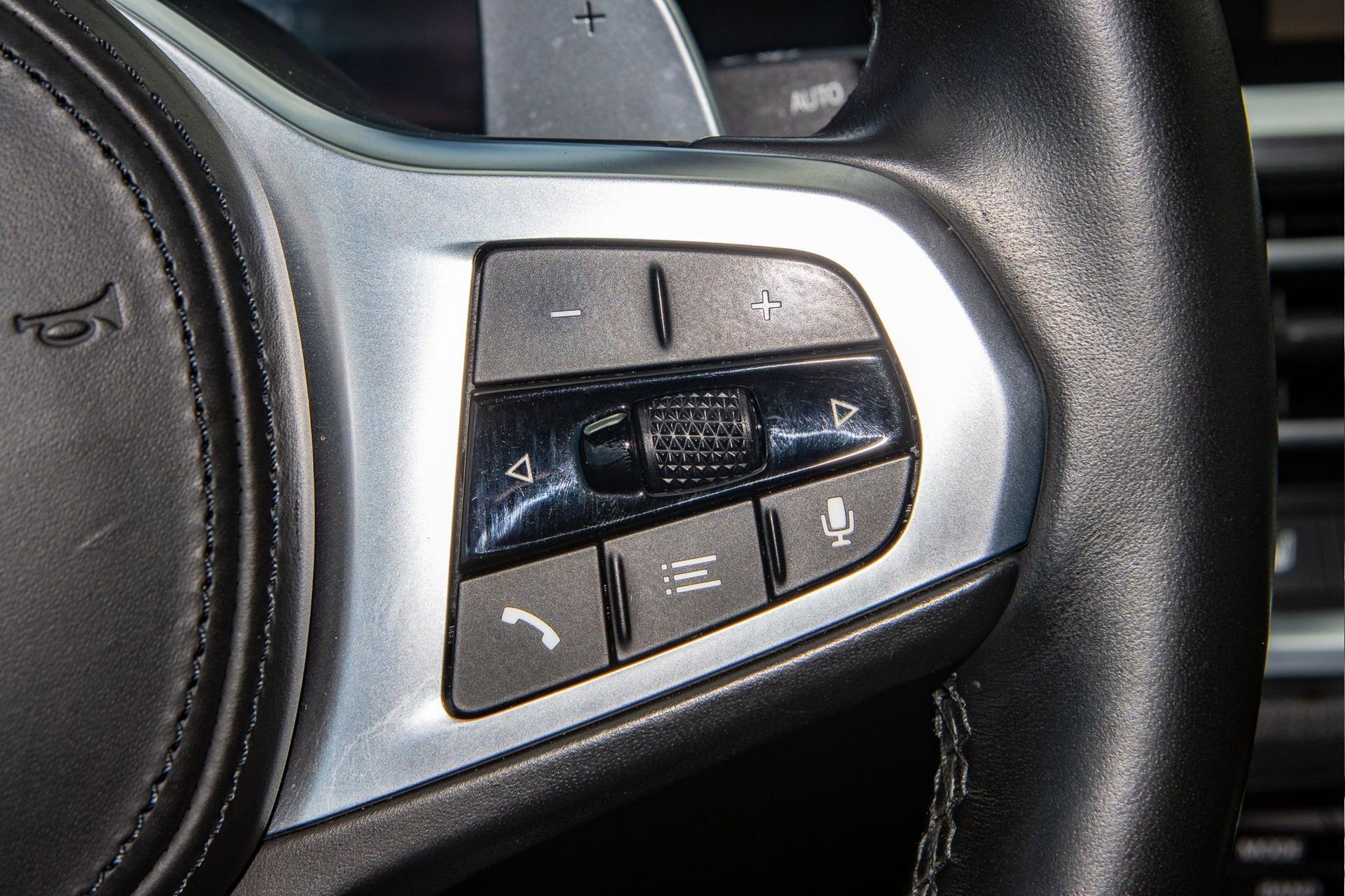 Used 2021 BMW 430i Coupe w/ M Sport Package image 25