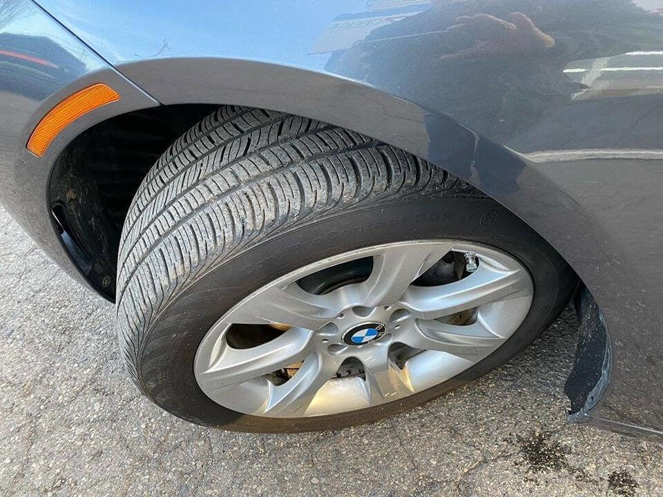 Used 2015 BMW 335i Gran Turismo xDrive image 29