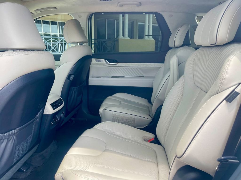 Used 2025 Hyundai Palisade Calligraphy FWD image 12
