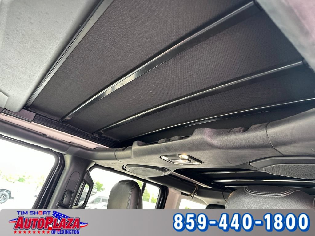 Used 2019 Jeep Wrangler Unlimited Rubicon AWD/4WD image 14