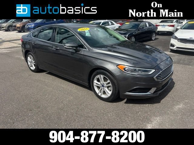 Used 2018 Ford Fusion SE w/ Fusion SE Technology Package FWD image 8