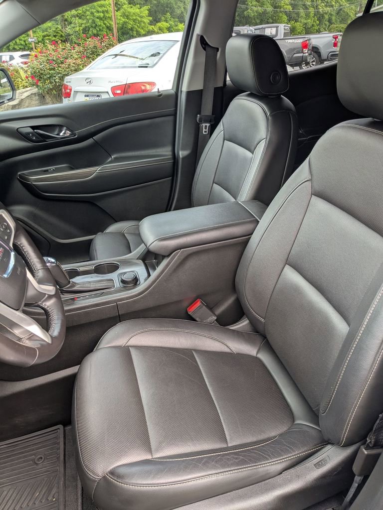 Used 2019 GMC Acadia SLT image 13