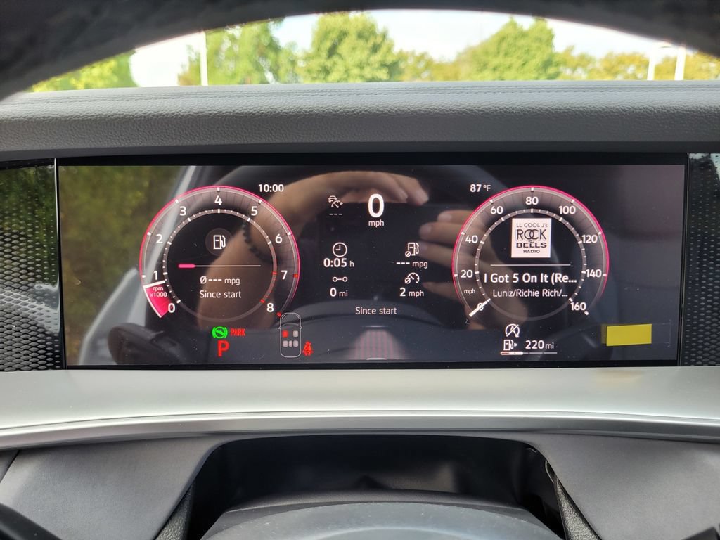 New 2026 Volkswagen Tiguan SE R-Line FWD image 24