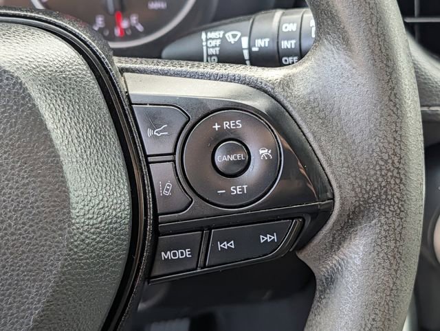 Used 2022 Toyota RAV4 XLE AWD/4WD image 20