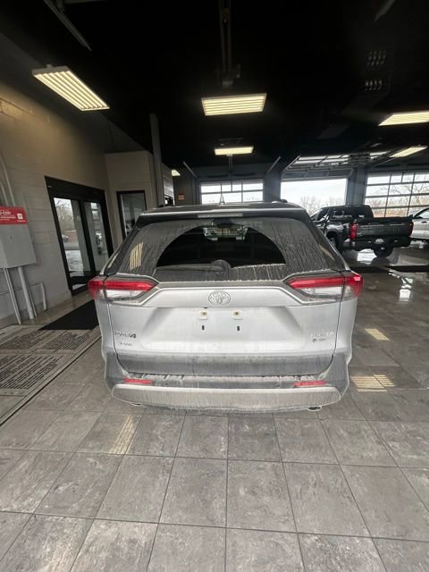 Used 2025 Toyota RAV4 Limited w/ Advanced Technology Package image 5