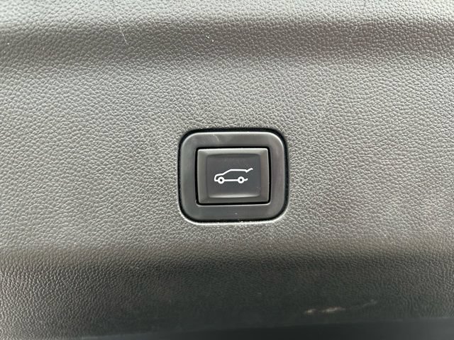 Used 2023 GMC Yukon XL Denali AWD/4WD image 58