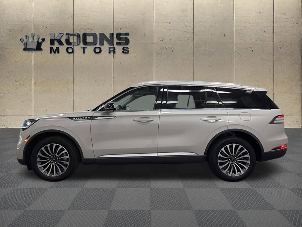 Certified 2023 Lincoln Aviator AWD w/ Premium Package image 4