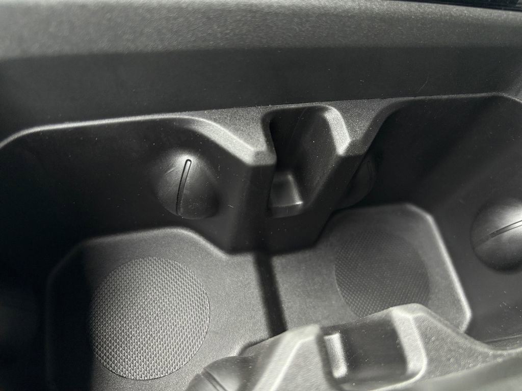 New 2026 Jeep Compass Latitude image 10