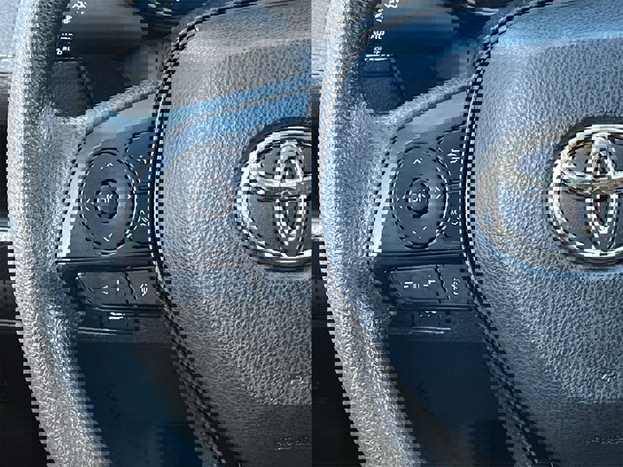 Used 2024 Toyota RAV4 XLE image 12