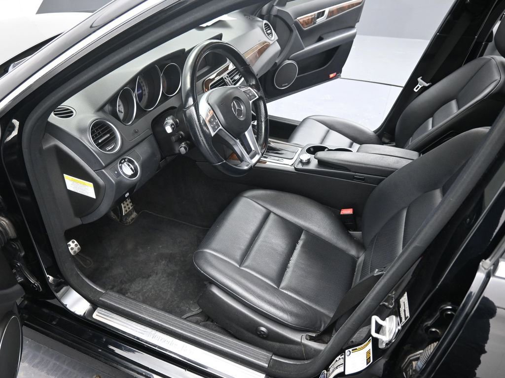 Used 2013 Mercedes-Benz C 300 4MATIC Sedan image 11