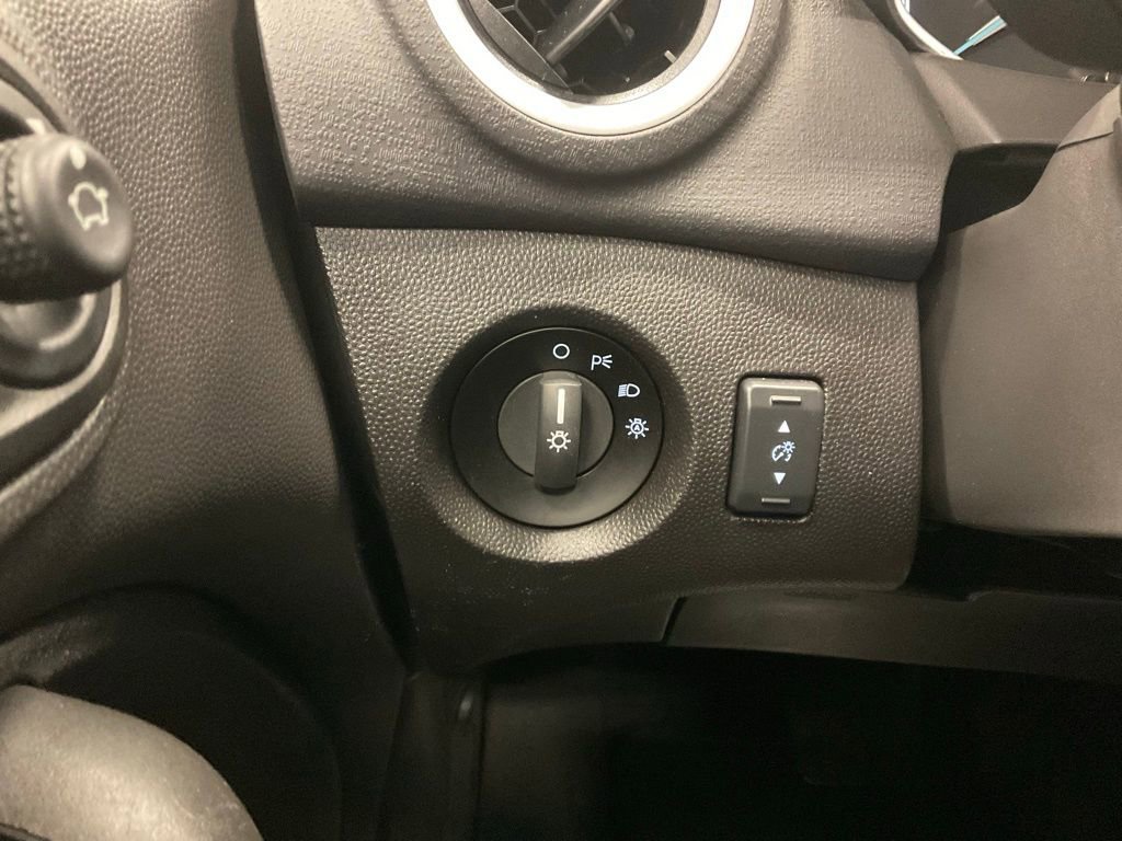 Used 2019 Ford Fiesta SE w/ Cold Weather Package FWD image 12