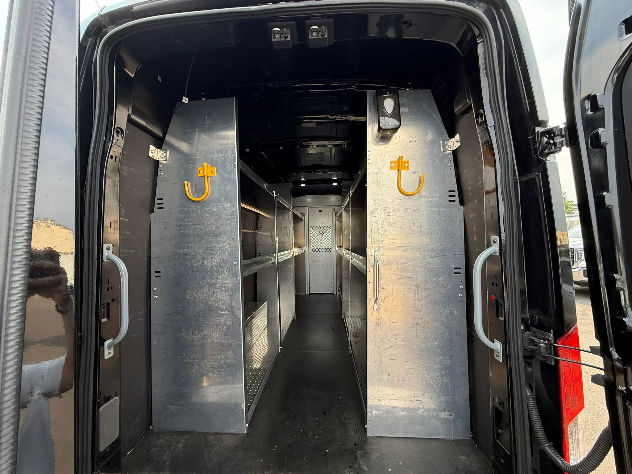 Used 2022 Ford Transit 250 148 High Roof Extended w/ Load Area Protection Package RWD image 16