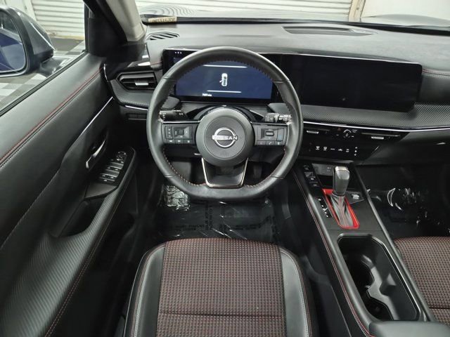 Certified 2025 Nissan Kicks SR image 12