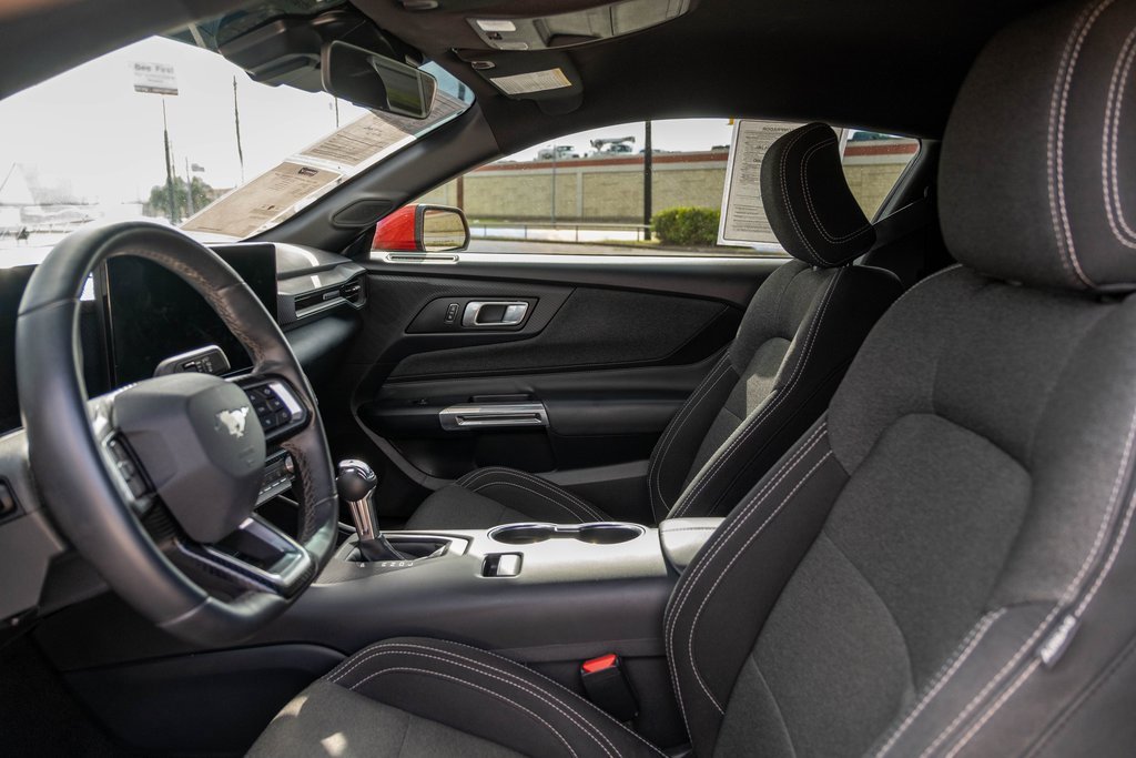 Used 2024 Ford Mustang Coupe image 12