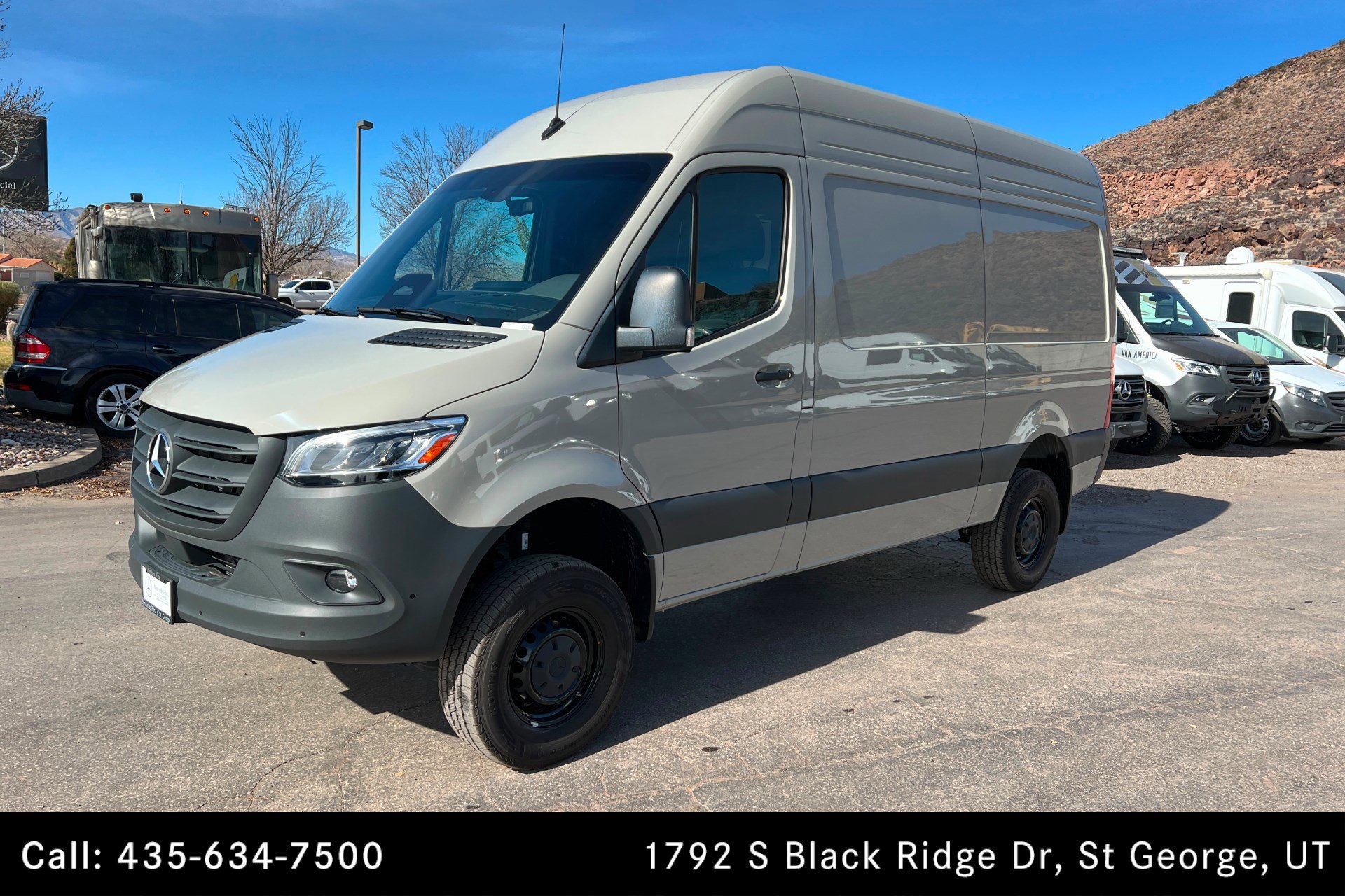 Used 2025 Mercedes-Benz Sprinter 2500 image 1